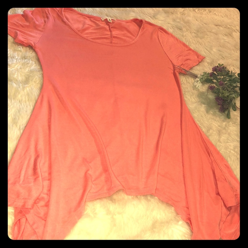 Zenana Coral Shark-bite Hem Top